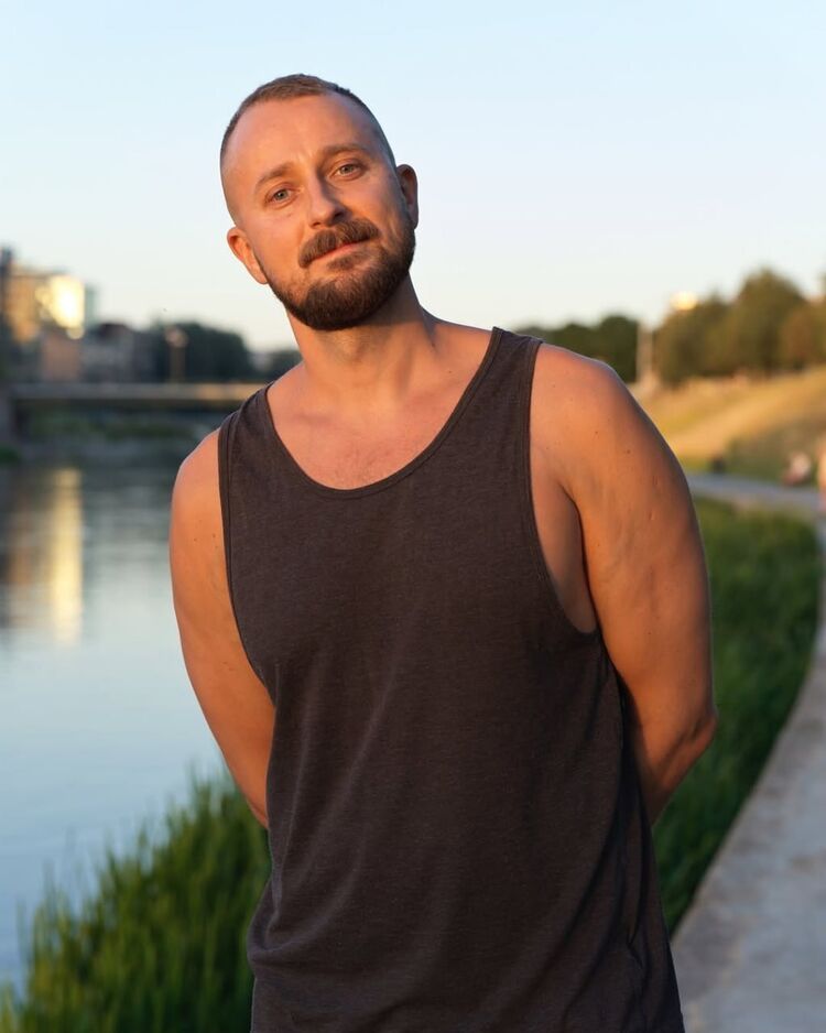  50047867  , 34 ,    