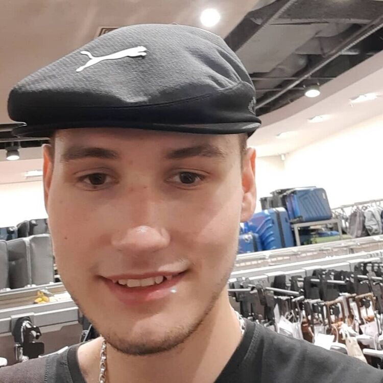  ,   Denis, 26 ,   ,   , c 