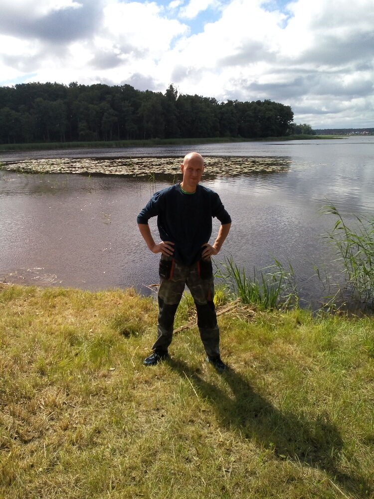  6310997  Vasilij, 52 ,    