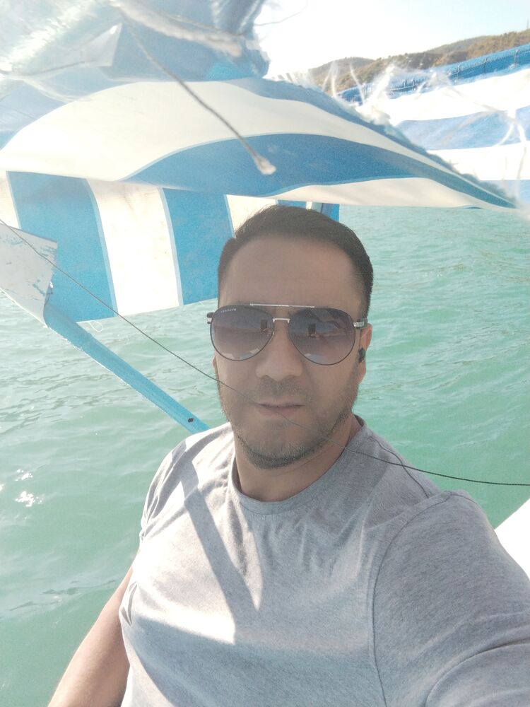  ,   Dima, 42 ,   ,   