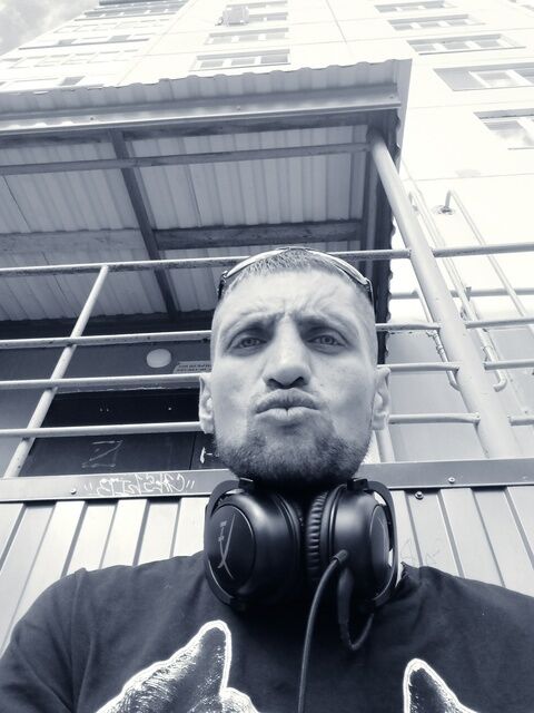  46291797  , 37 ,    