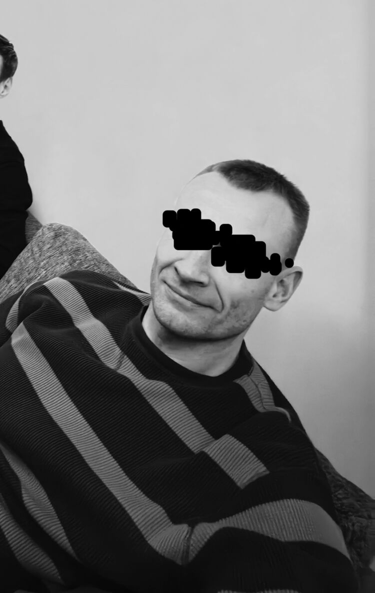  54206027  LEXANDR, 32 ,    