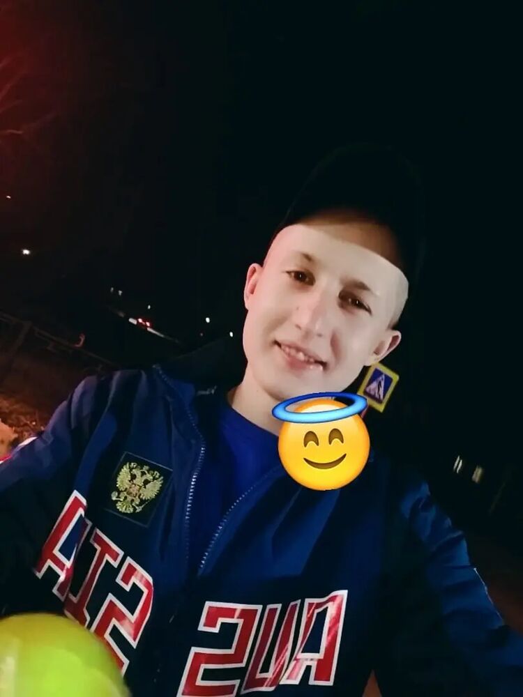  28448717  Aleksei, 26 ,    