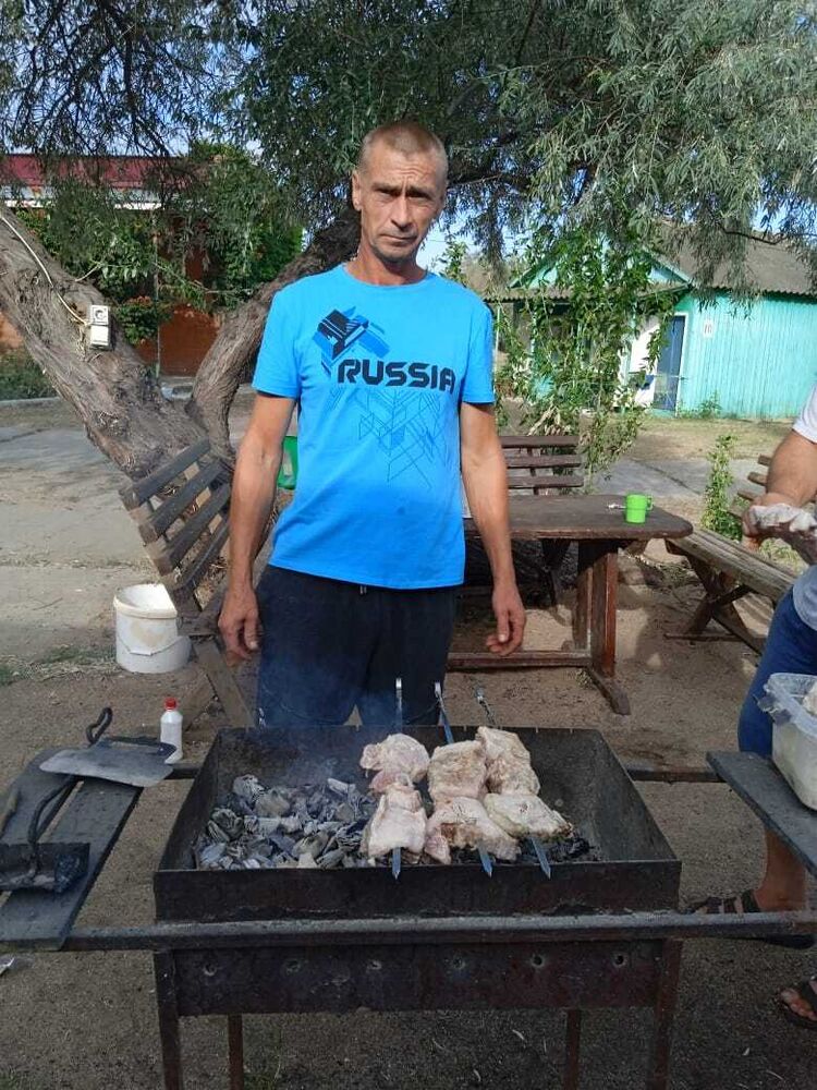  ,   Igor, 43 ,   ,   , c , 