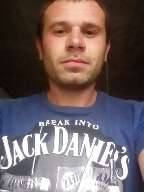  8185547  Gheorghe, 34 ,    