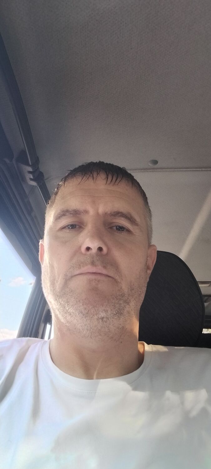  45903927  , 44 ,    