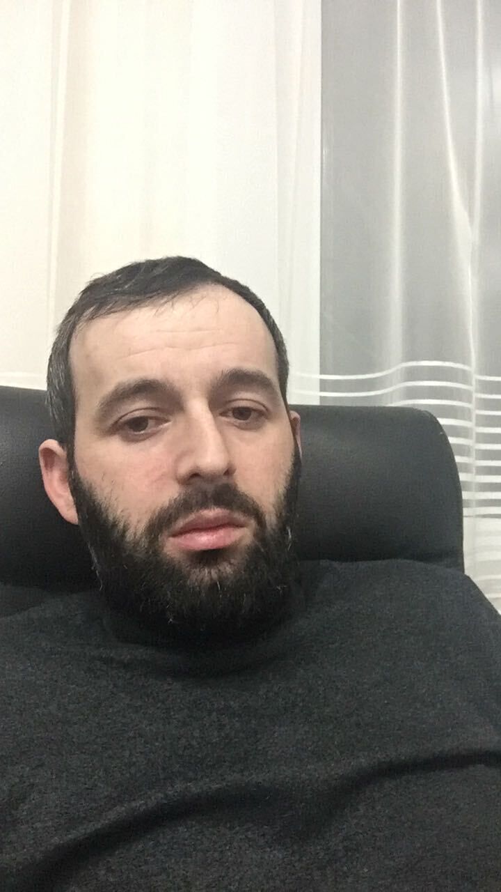  33449147  , 42 ,    