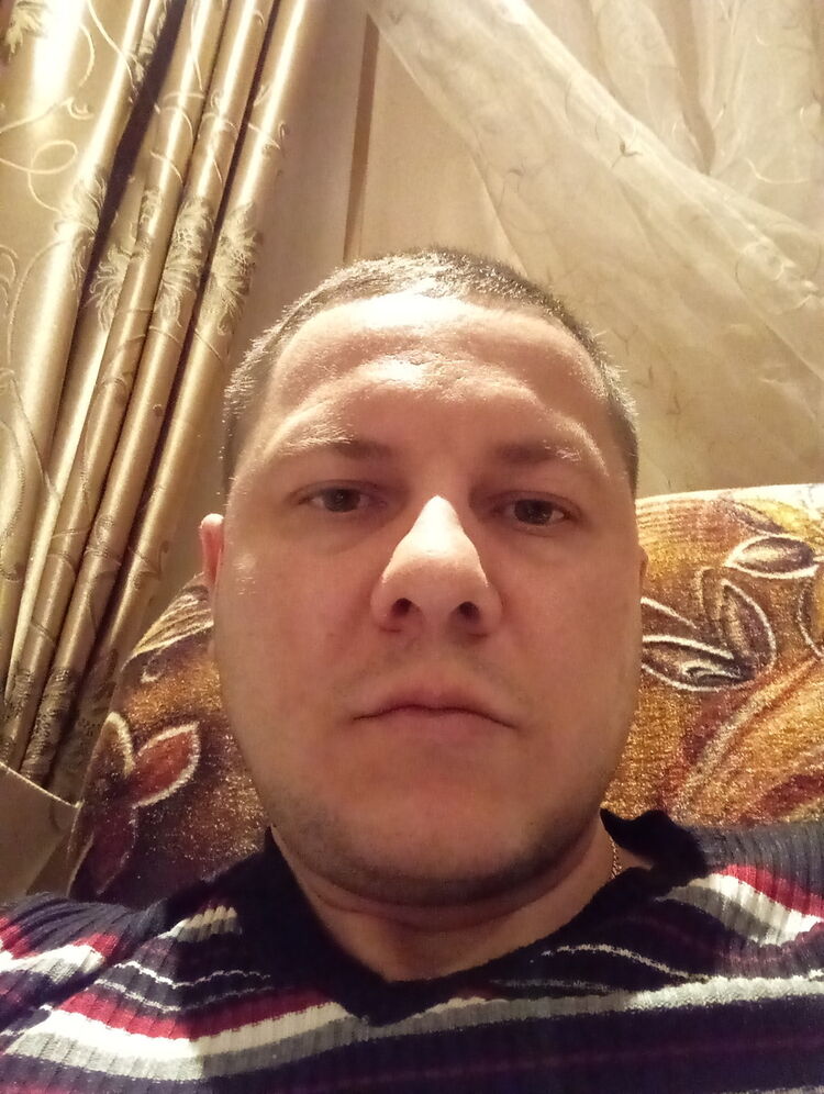  8700977  , 42 ,    