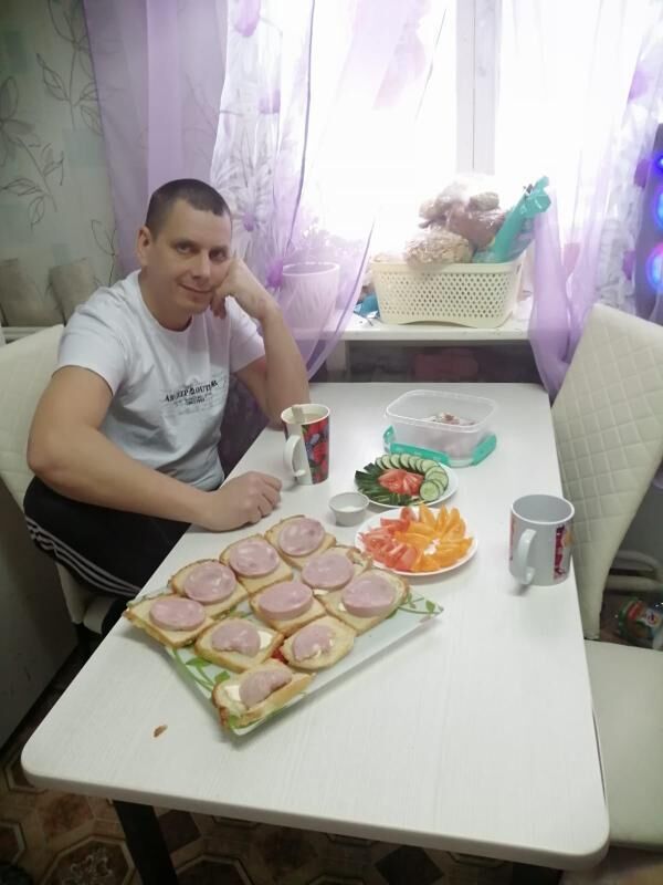  42527967  , 47 ,    