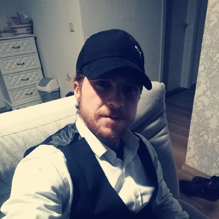  21035587  Amin, 30 ,    
