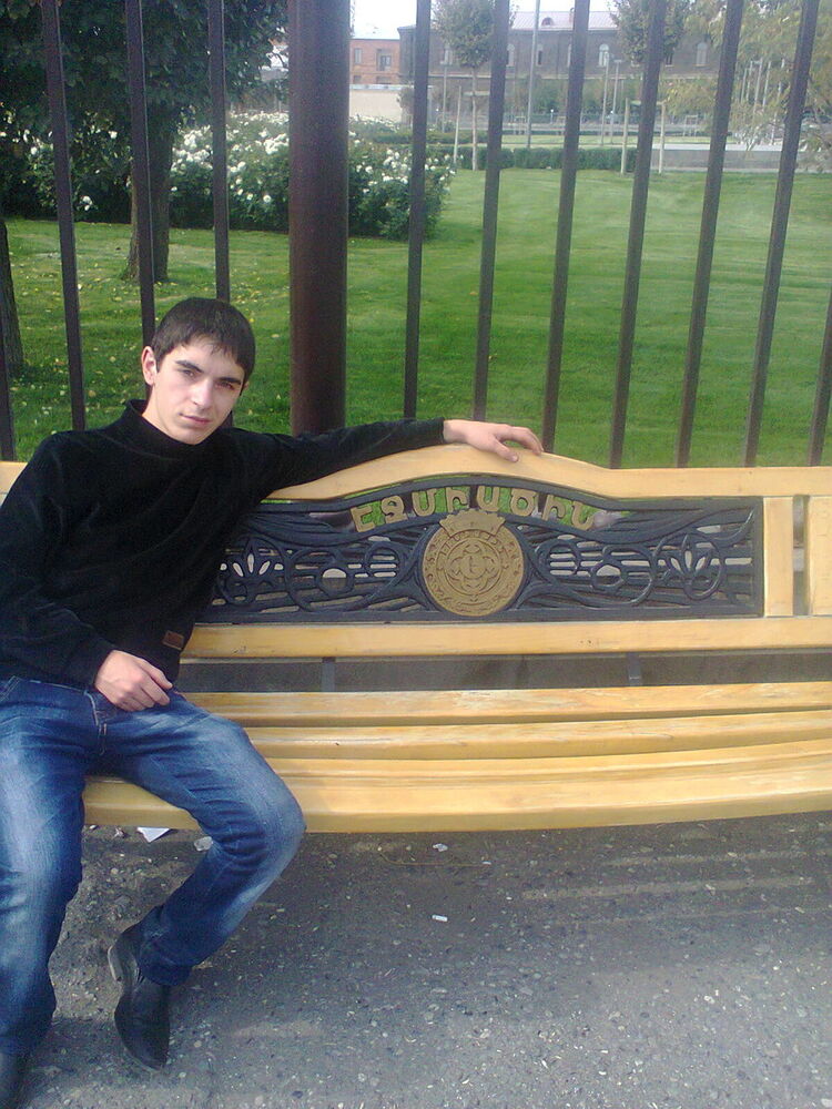  5376327  NAREK, 29 ,    