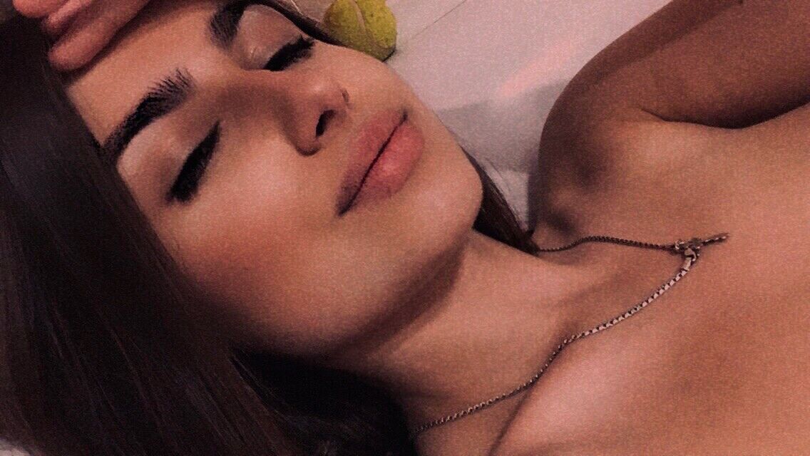  21316797  Alina, 23 ,    