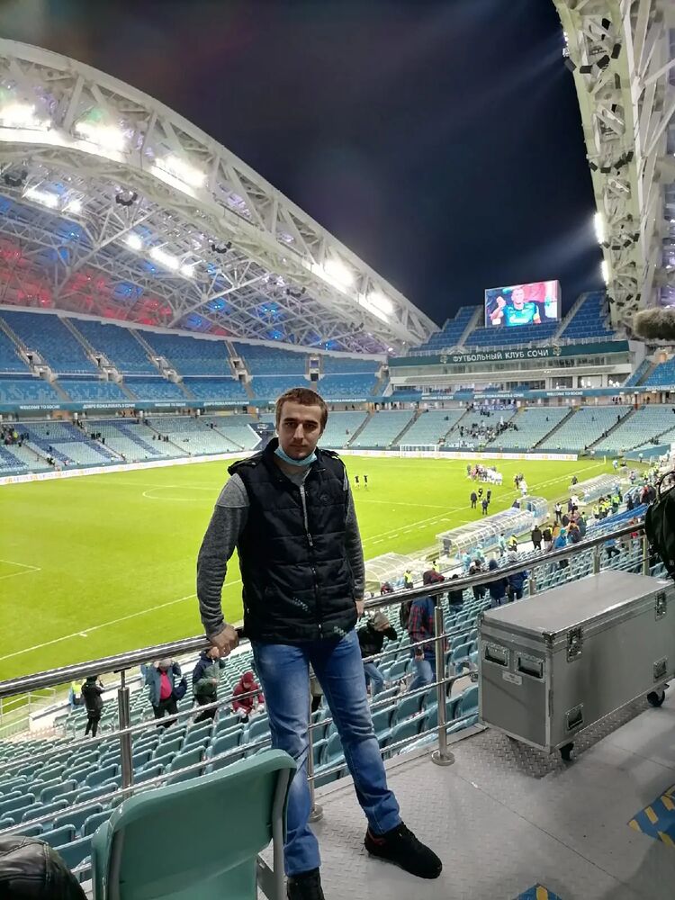  43379347  Nik, 31 ,    