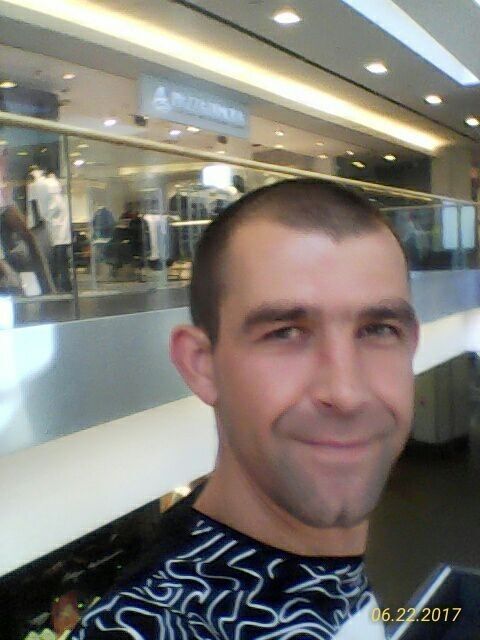  9887637  , 38 ,     