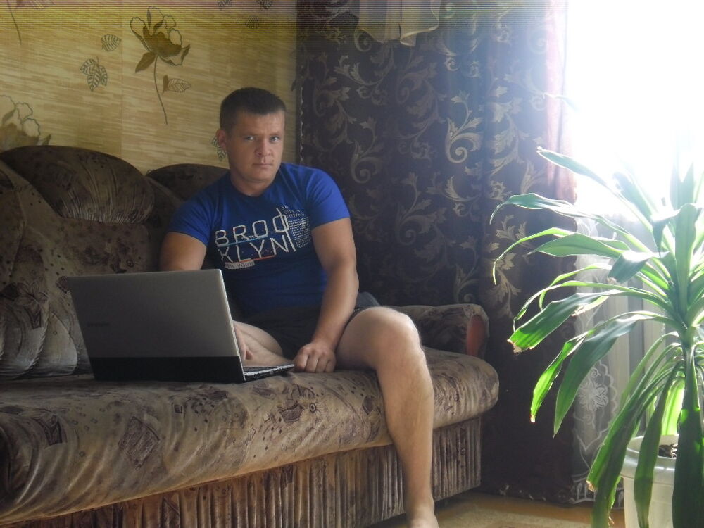  ,   Artem, 37 ,  