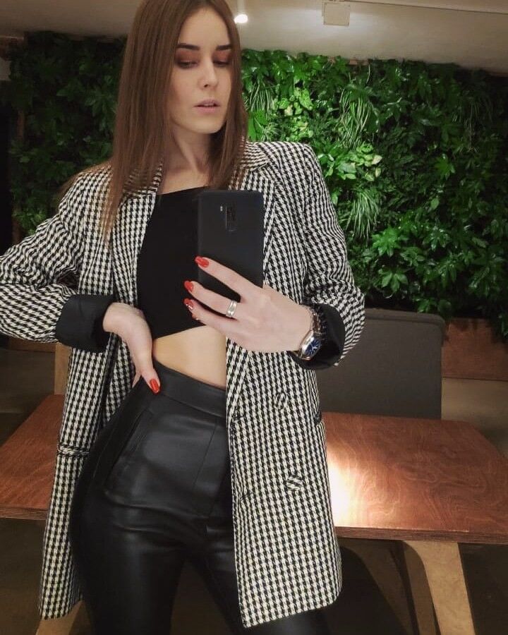  -,   , 33 ,  