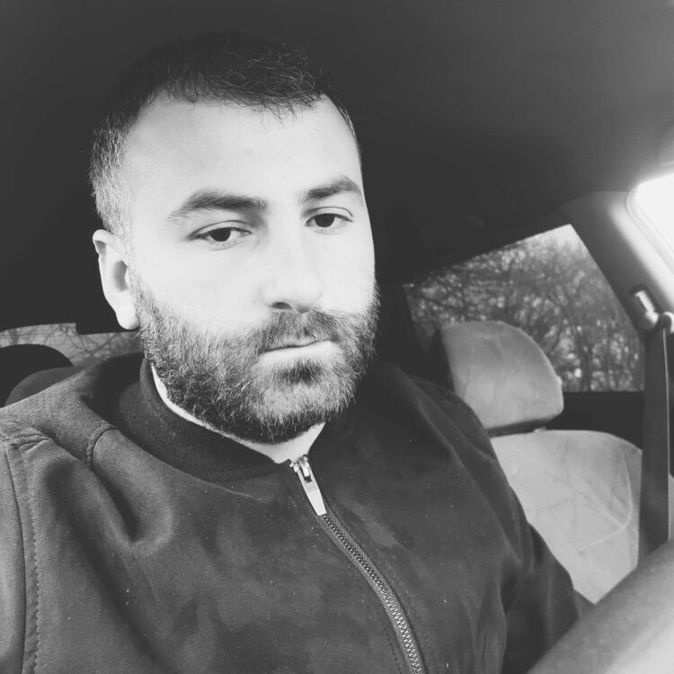  ,   Toto, 34 ,   ,   