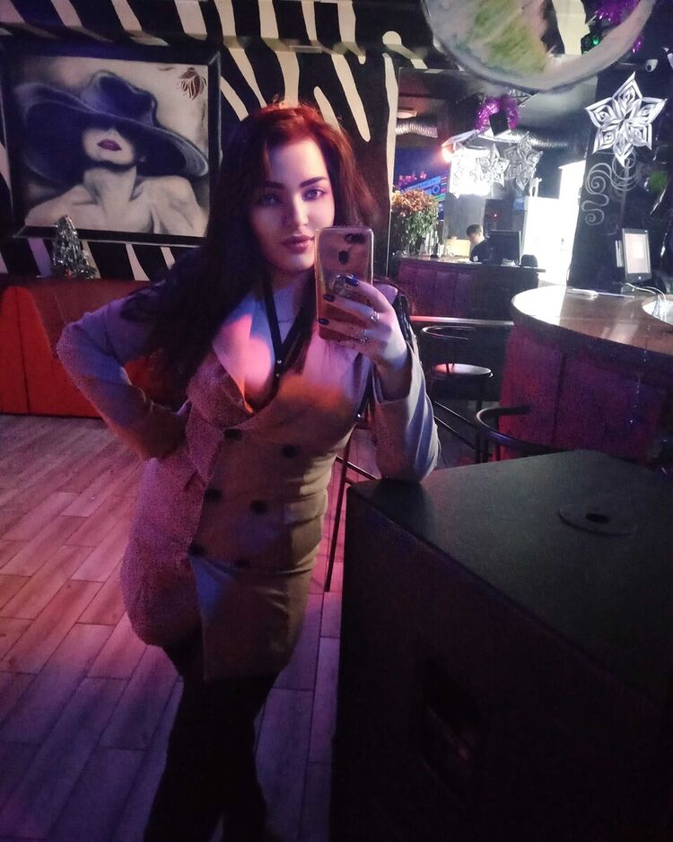  -,   Anastasia, 36 ,   