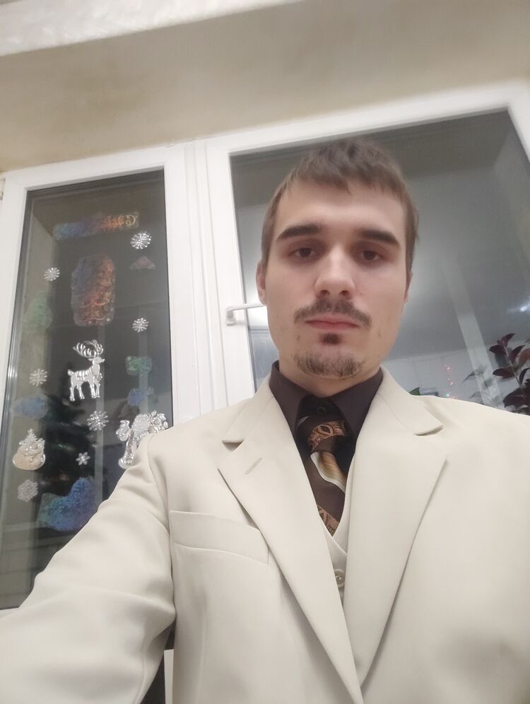  50252947  Bogdan, 24 ,    