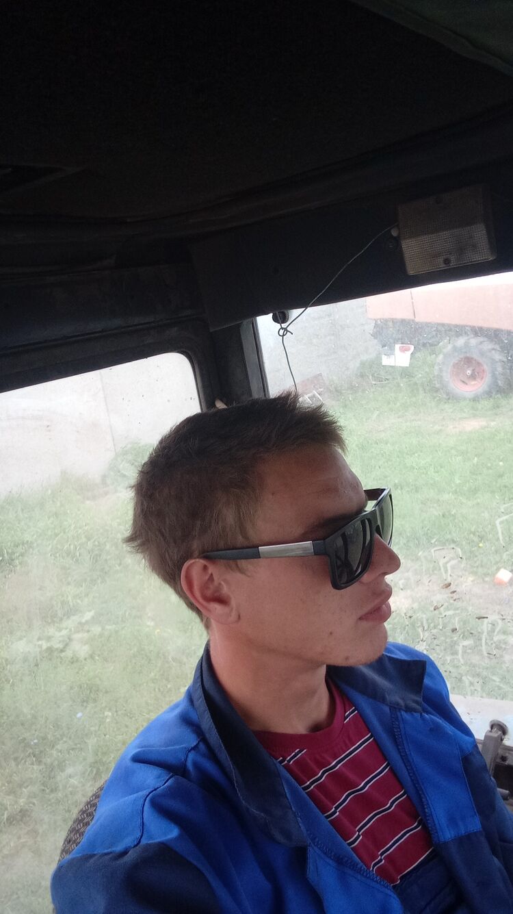  32898597  , 26 ,    