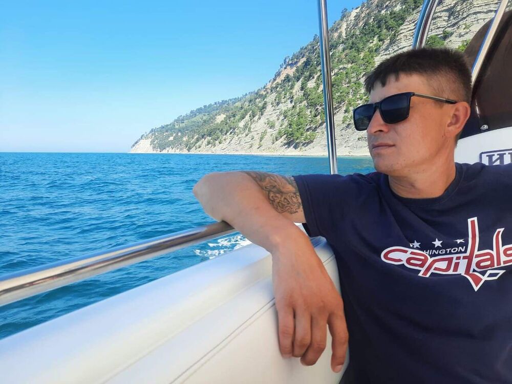  52603927  NeoN, 35 ,    