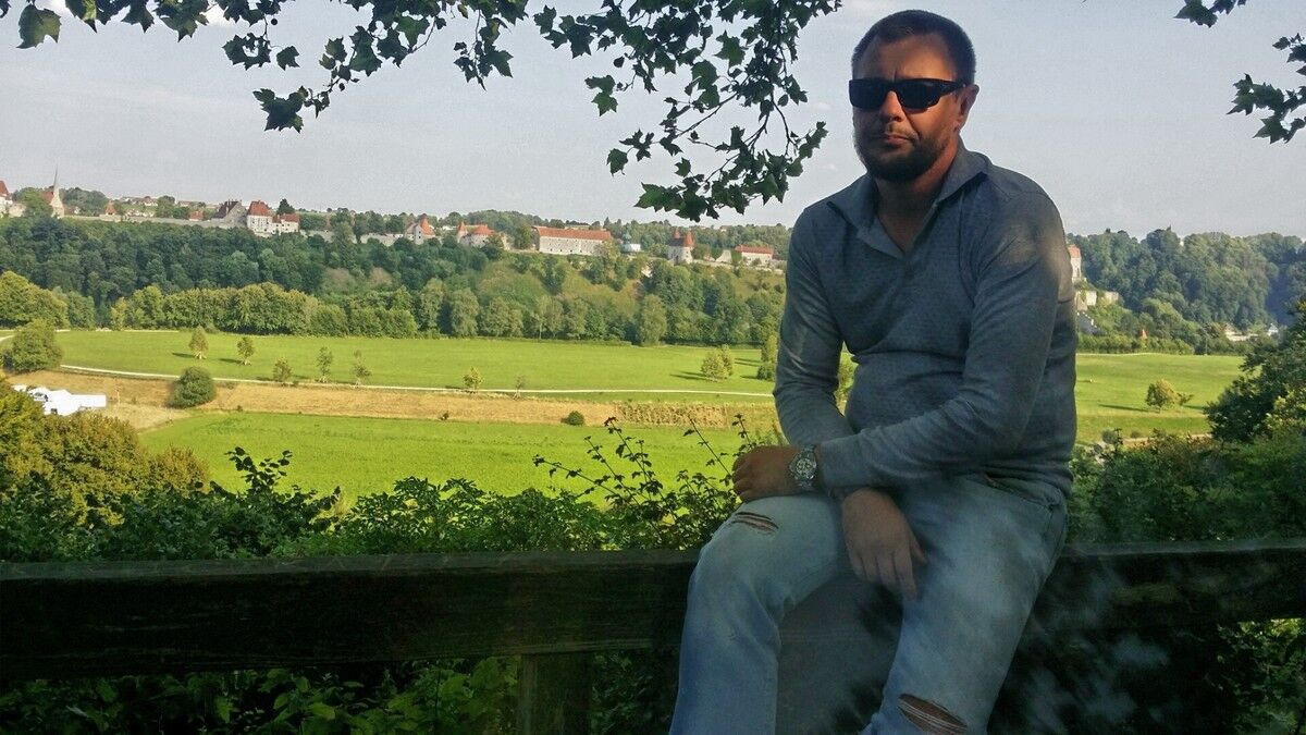 ,   Dmitri, 46 ,   ,   , c 