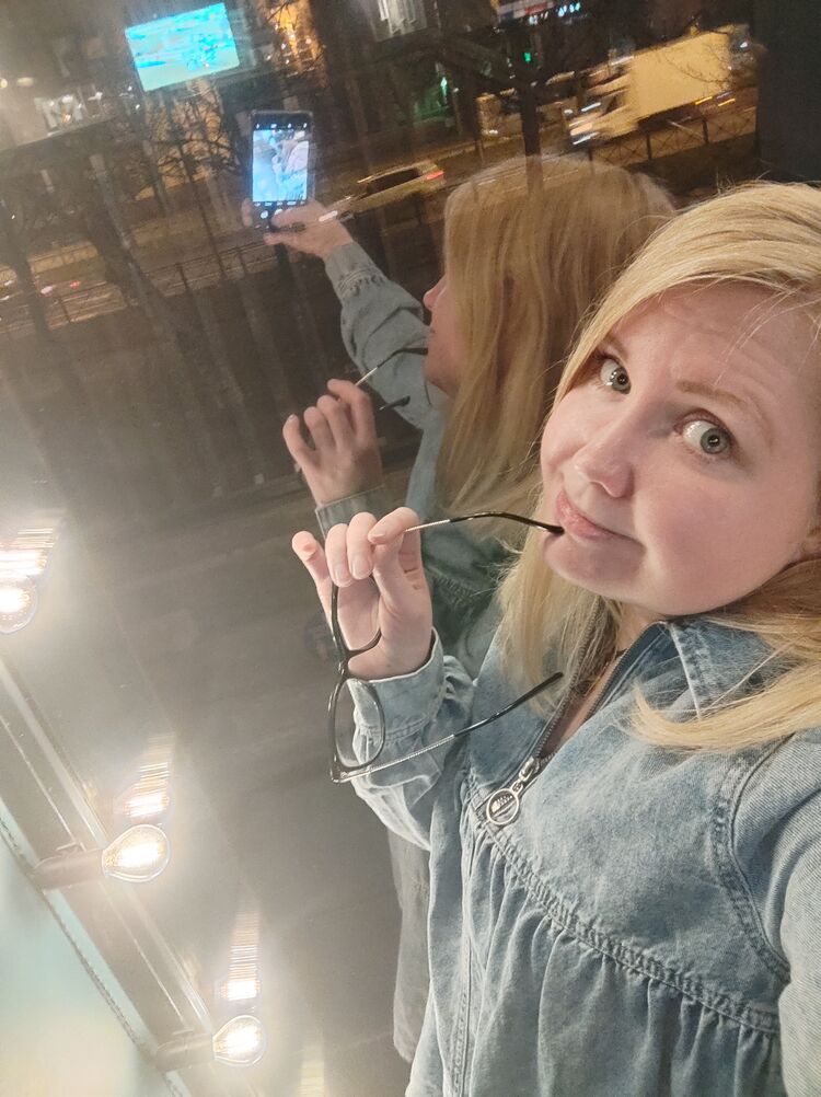  -,   , 37 ,     , c 