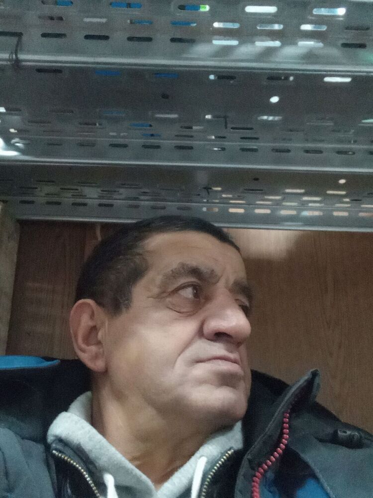  39463277  , 62 ,    