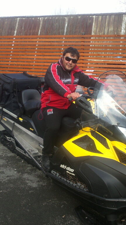  13652587  Feruz, 37 ,    