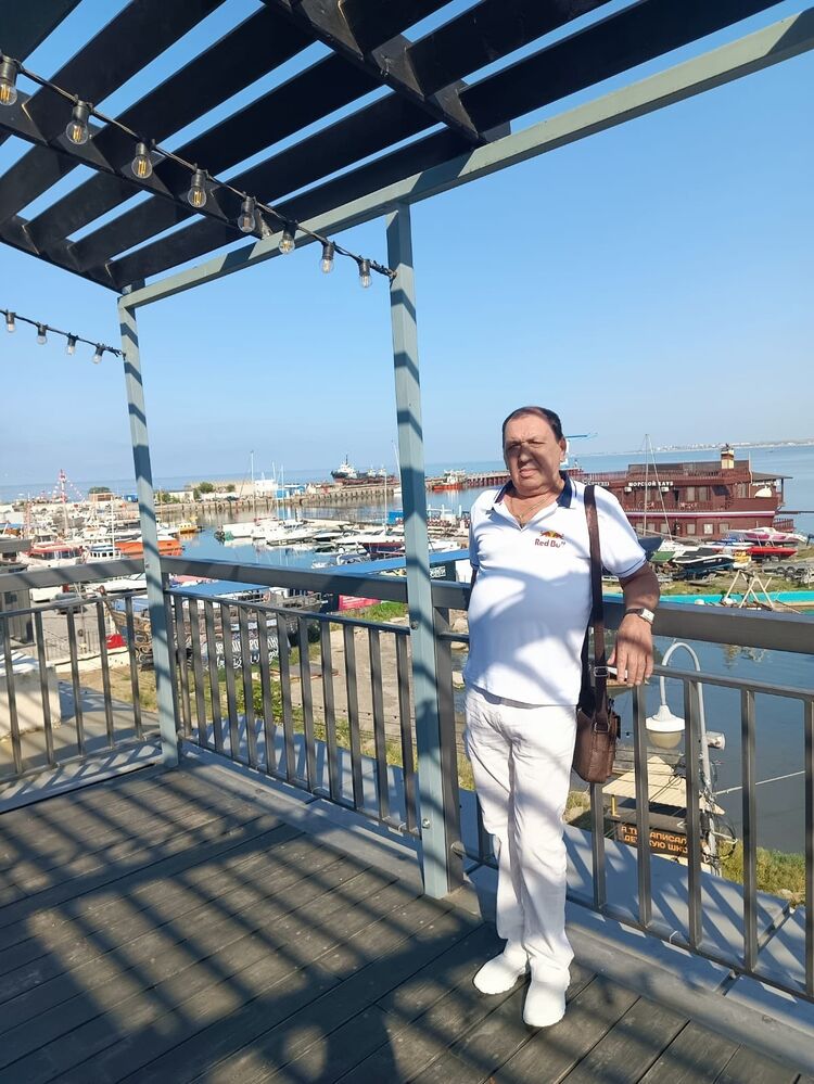  ,   Oleg, 70 ,   ,   