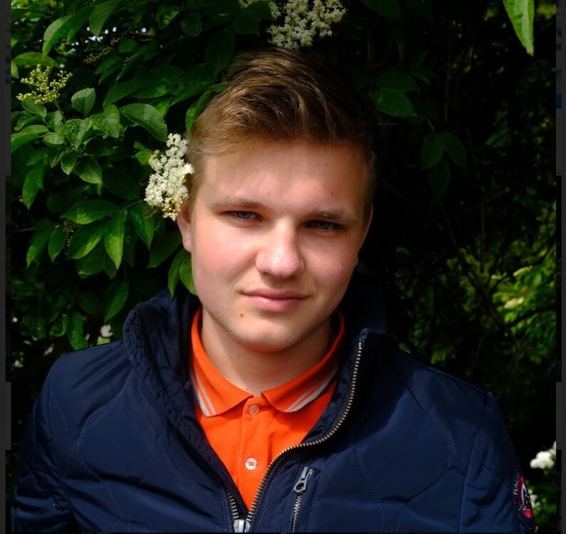 ���� 23973227 ����� Araneus, 24 ����, ���� ���������� � �����-����������