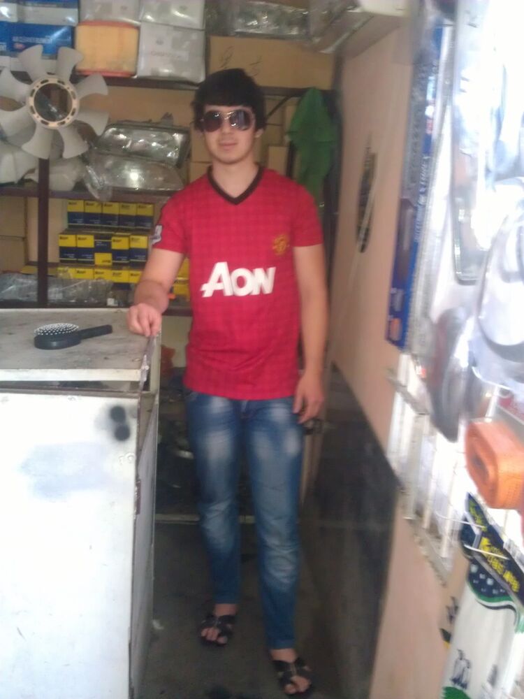  4498337  Jamik, 38 ,    