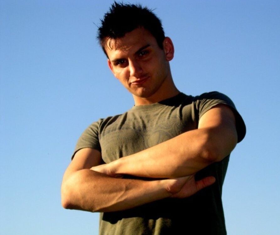  ,   Dima, 28 ,   