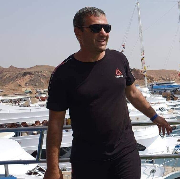  ,   Tristan, 45 ,   ,   