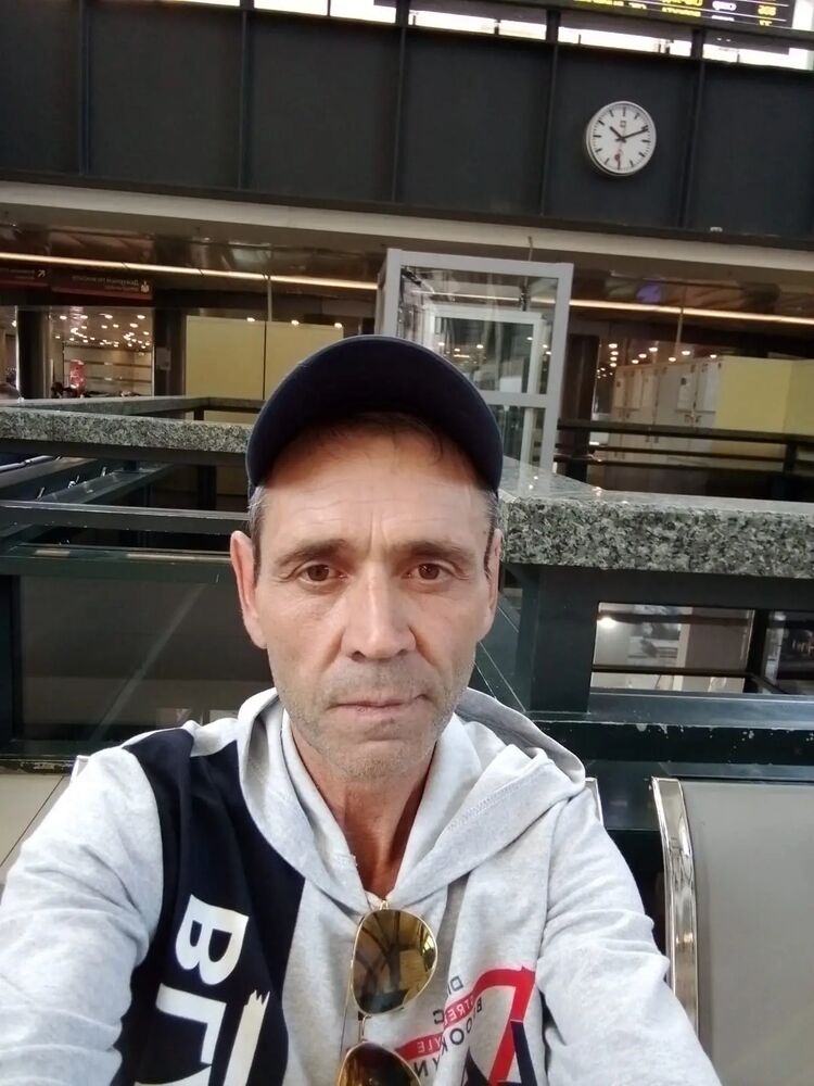 36660367  , 52 ,    