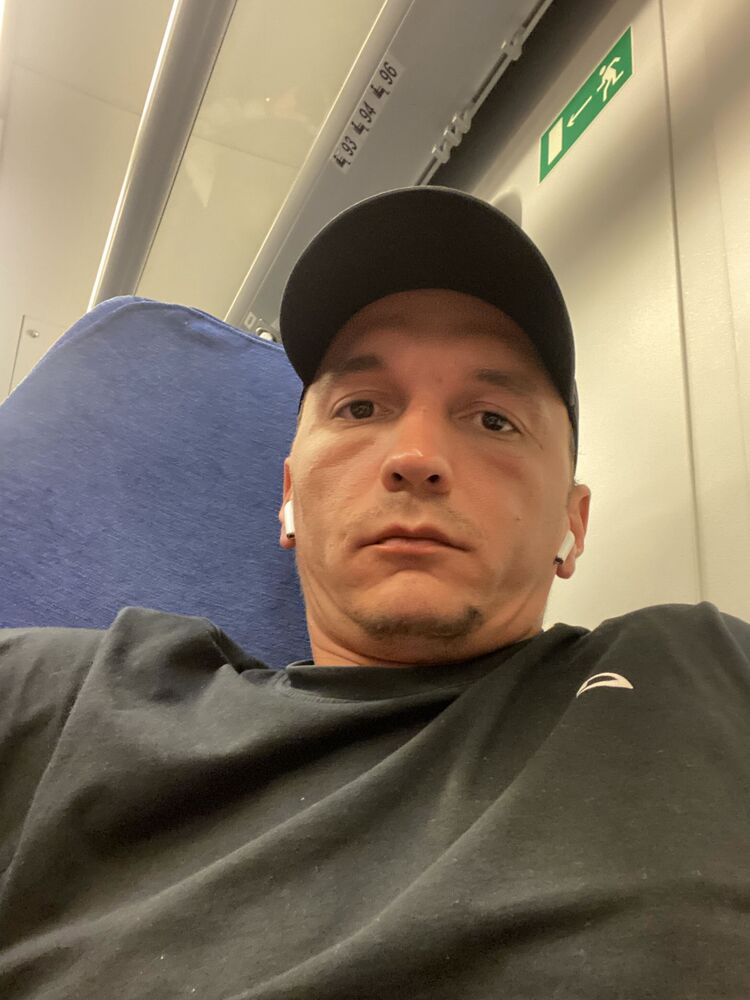 47041927  , 33 ,    