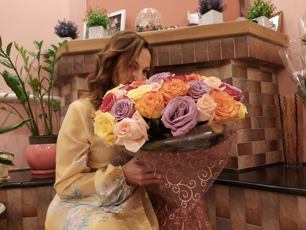  35192957  Iryna, 52 ,    