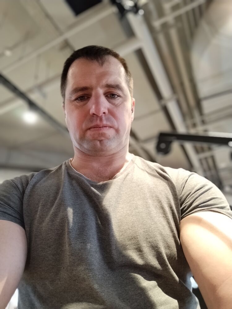  ,   Dima, 44 ,   ,   , c , 