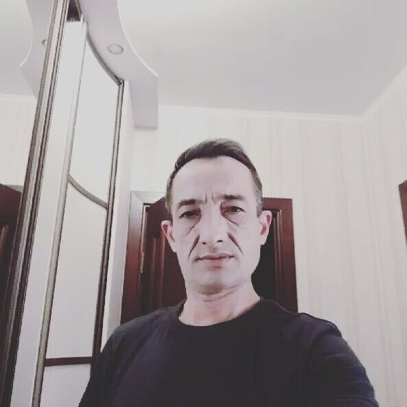  24846637  , 51 ,    