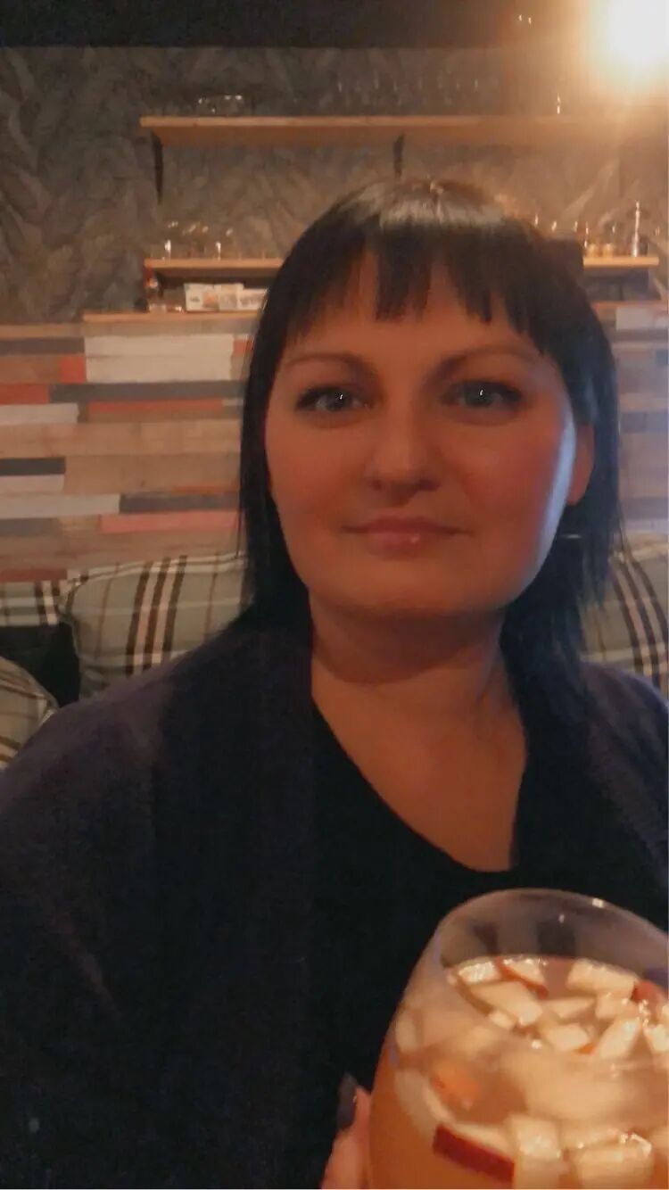  ,   Elena, 42 ,   ,   , 