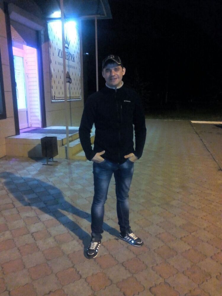  10687707  Roman, 36 ,    