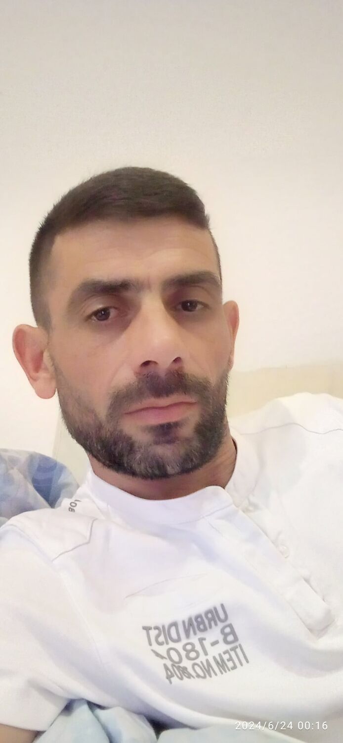 Homberg,   , 33 ,   ,   