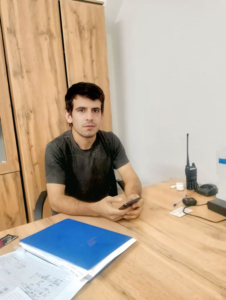  ,   Fayzullo, 27 ,   ,   