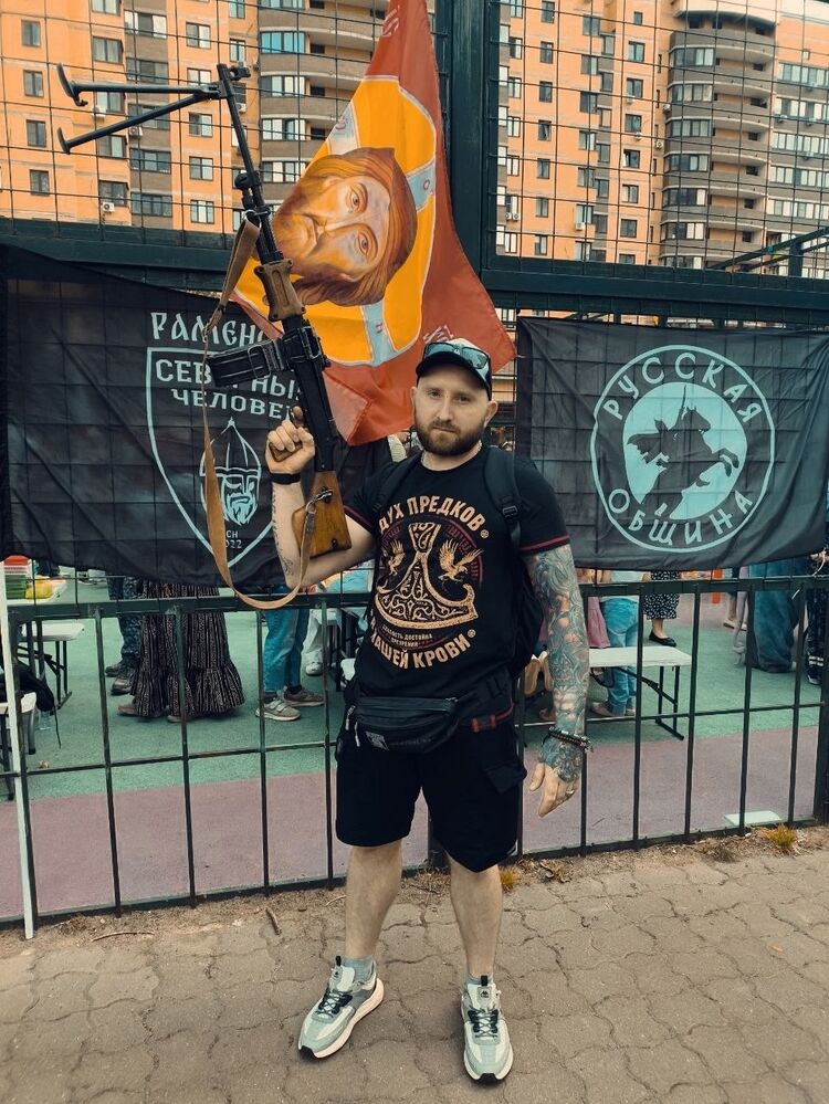  52579097  Igor, 32 ,    