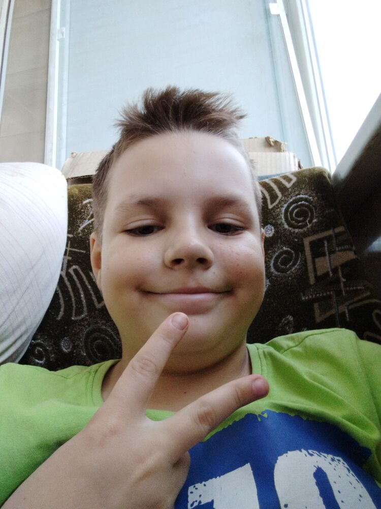  46311487  Artem, 57 ,    