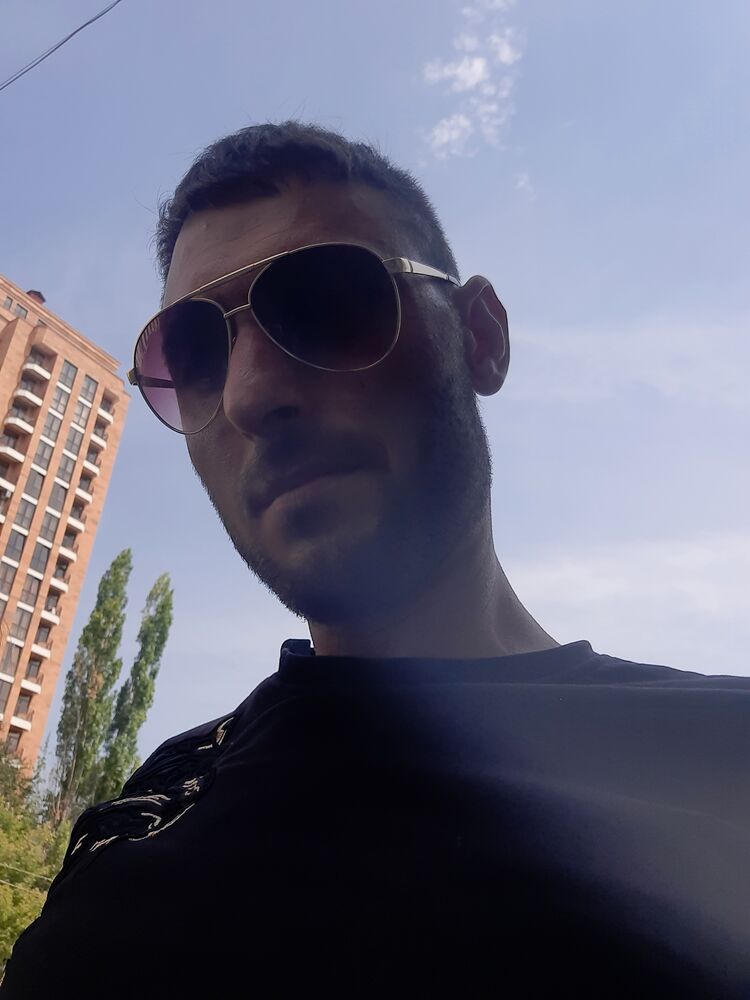  38219837  Sasha, 101 ,    