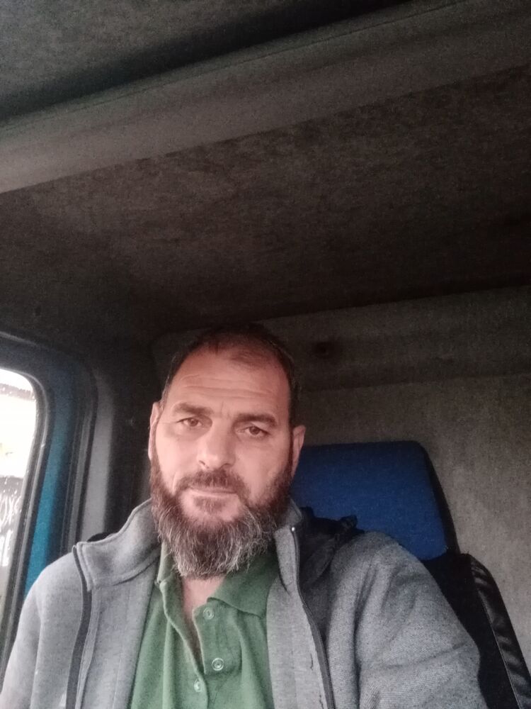  54136717  Ahmed, 48 ,     