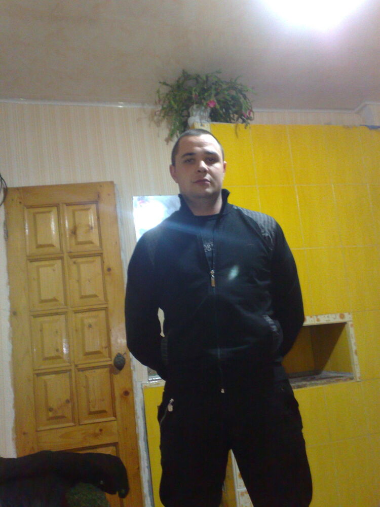  ,   Vasilii, 35 ,   