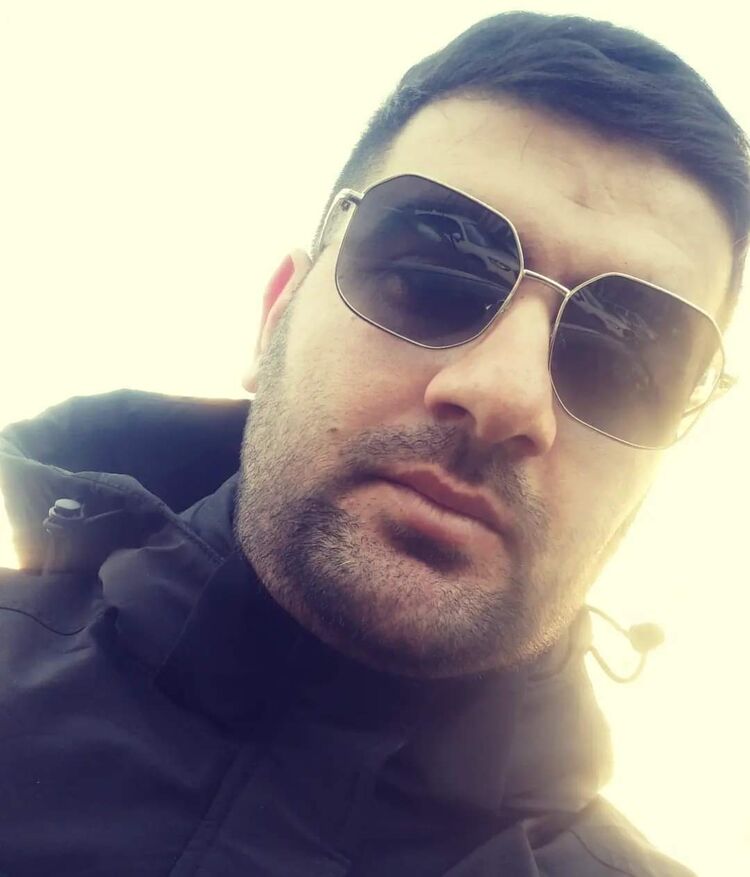  33332647  Faryad, 31 ,    
