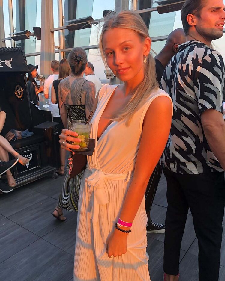  53414097  Isabella, 31 ,    